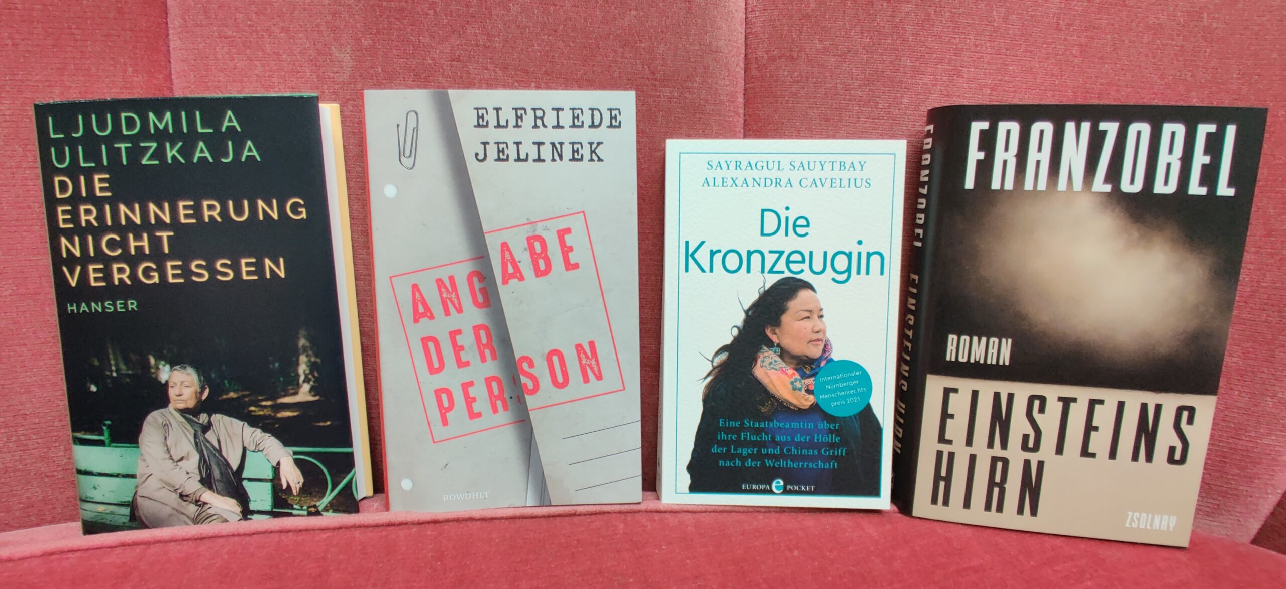 Neue Bücher in der Buchhandlung Haček!