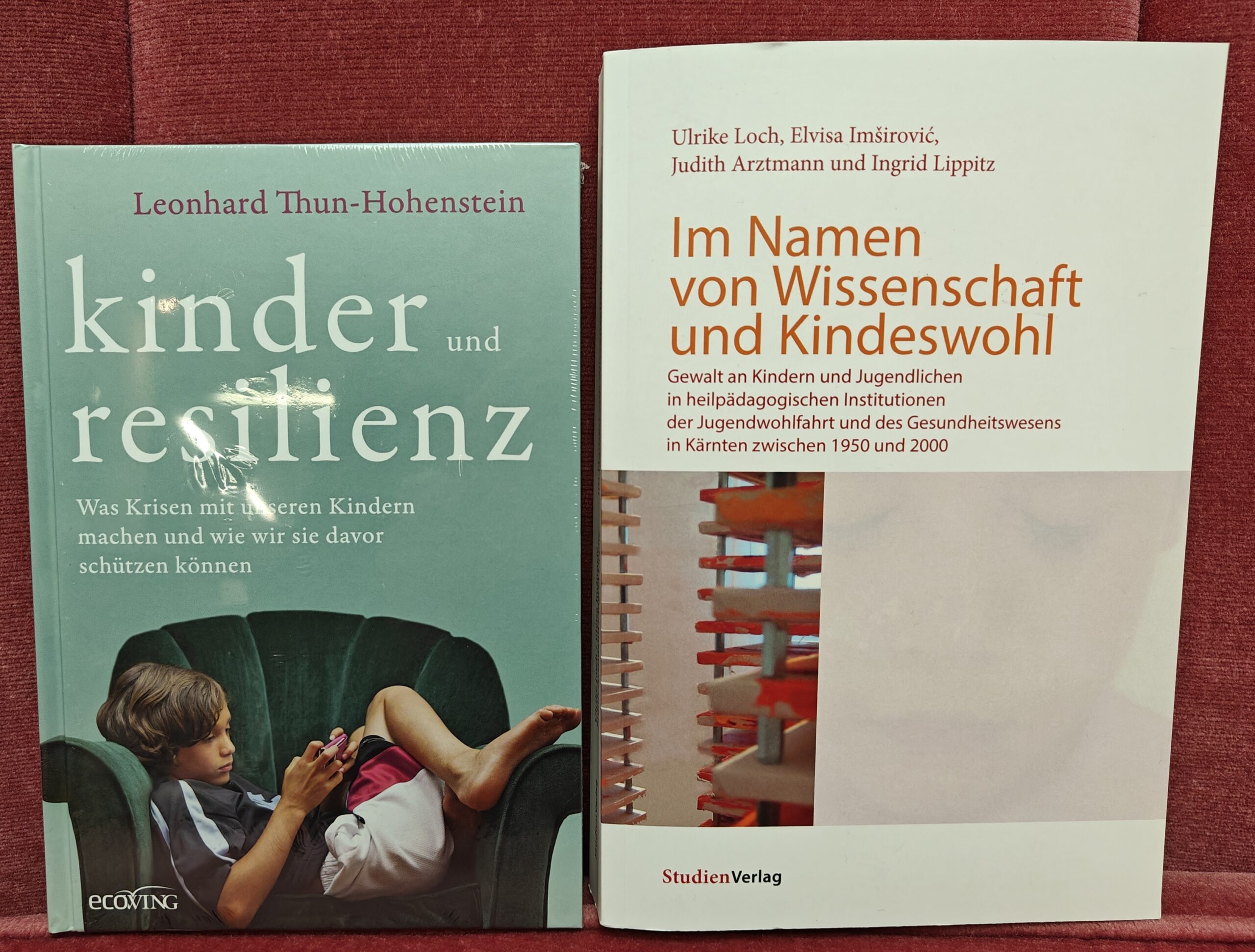 Neue Bücher im Haček! / Nove knjige v knjigarni Haček!